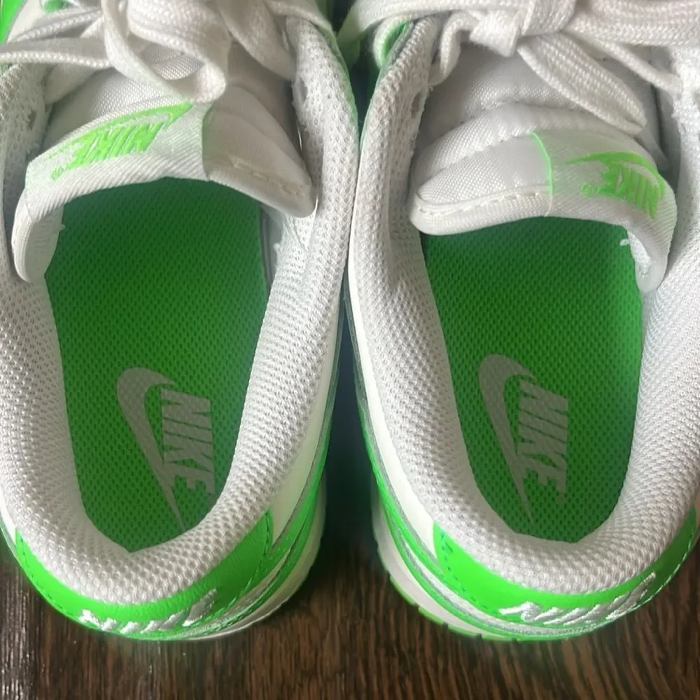 Like New! Nike Dunks